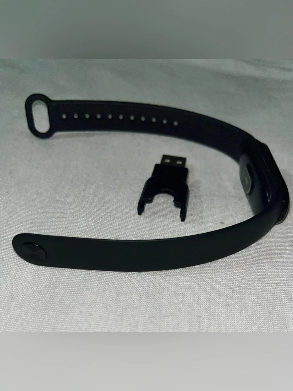 Black Fitness Tracker Smart Band with USB Charger